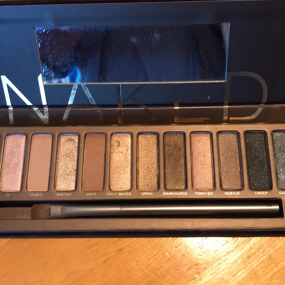 Urban Decay - Naked eyeshadow